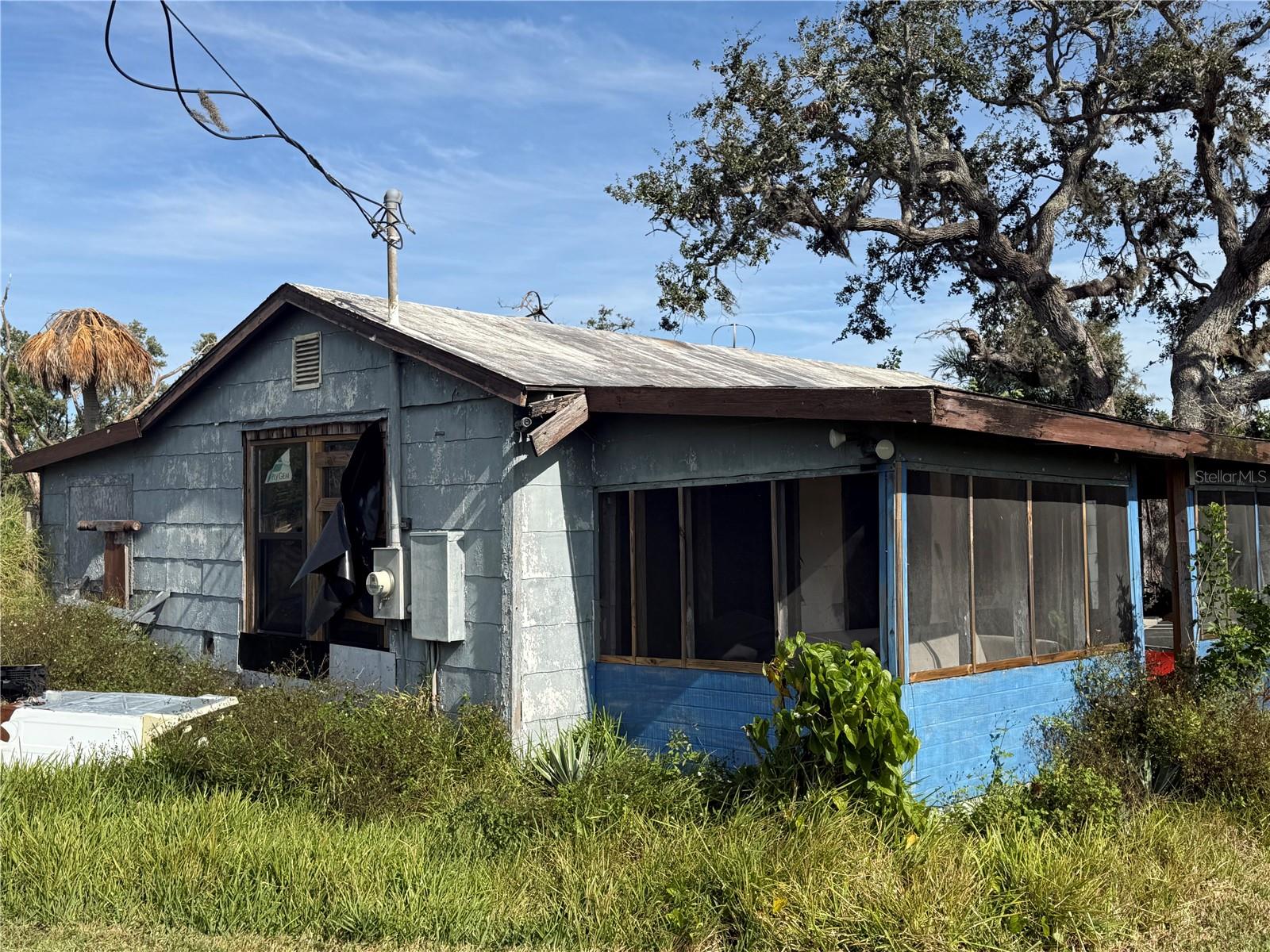 916 Piney Point Rd, Palmetto, FL 34221
