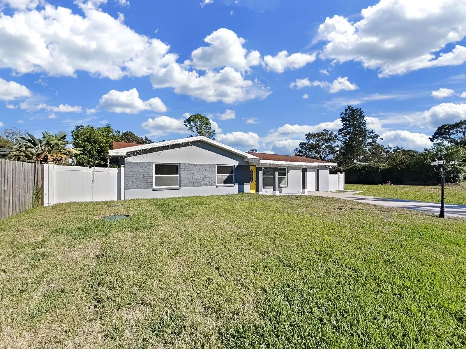 1837 Audrey Dr, Clearwater, FL 33759