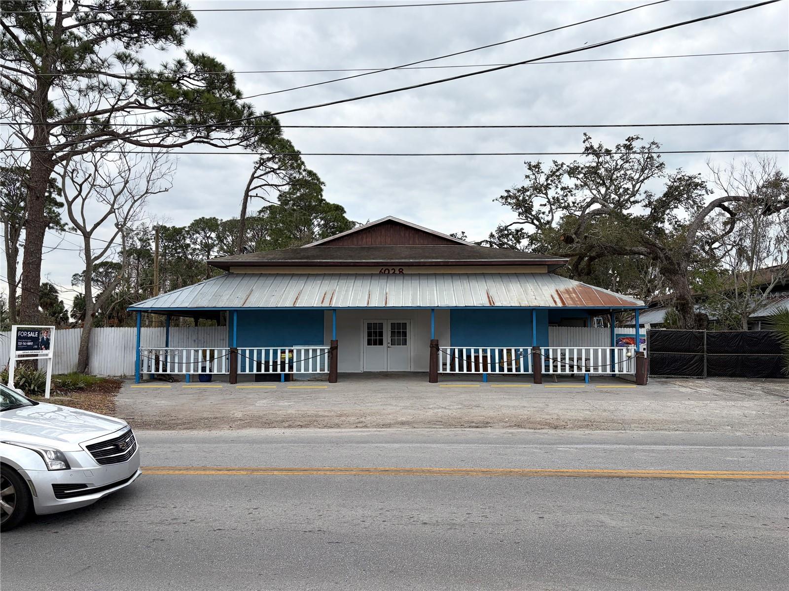 6028 Pine Hill Rd, Port Richey, FL 34668