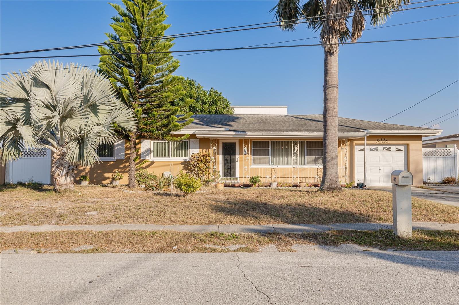 1715 S Jefferson Ave, Largo, FL 33770
