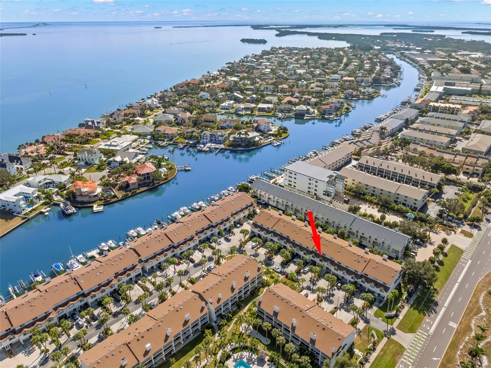391 Madeira Cir, Tierra Verde, FL 33715