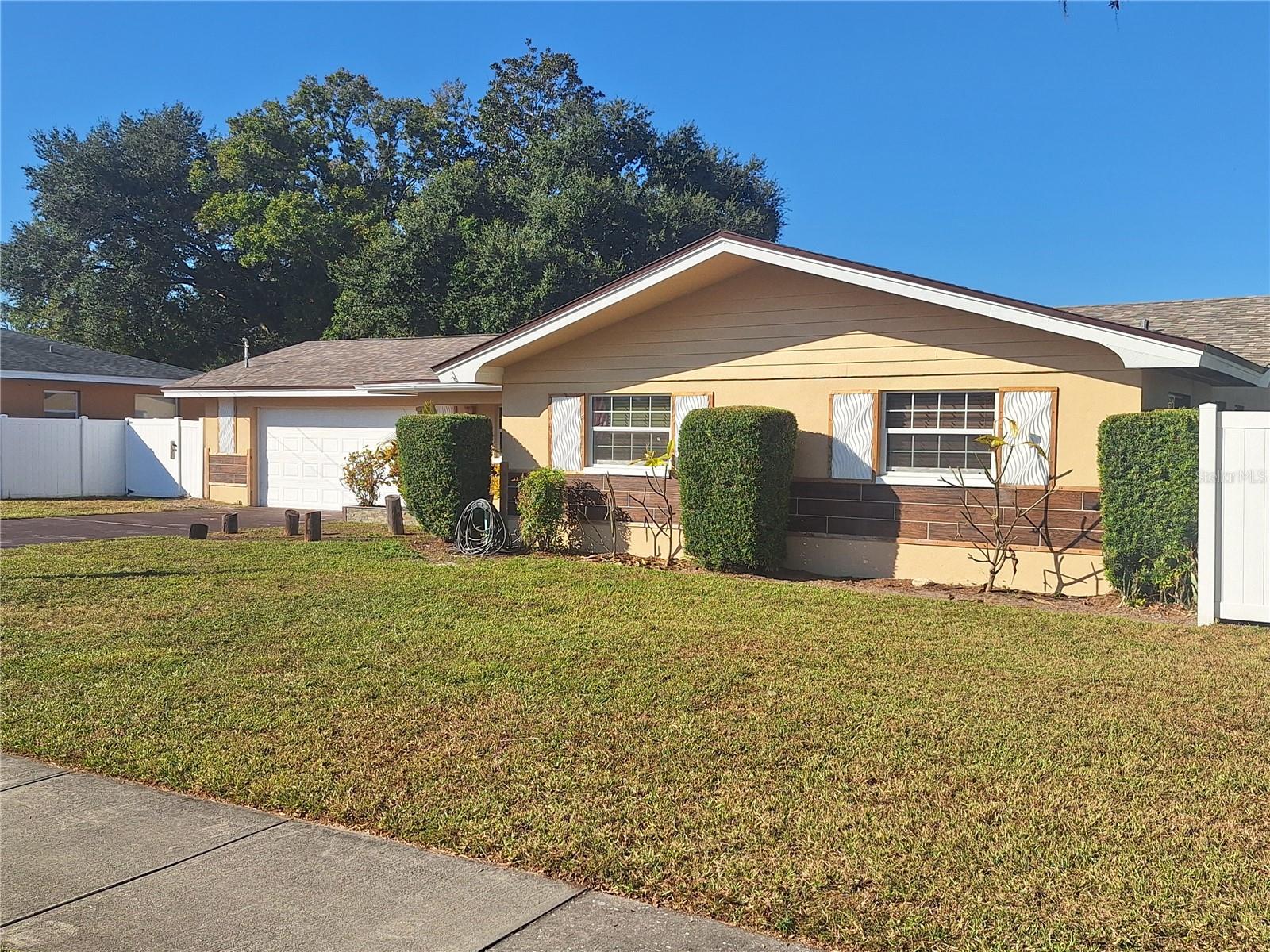1202 S Keene Rd, Clearwater, FL 33756