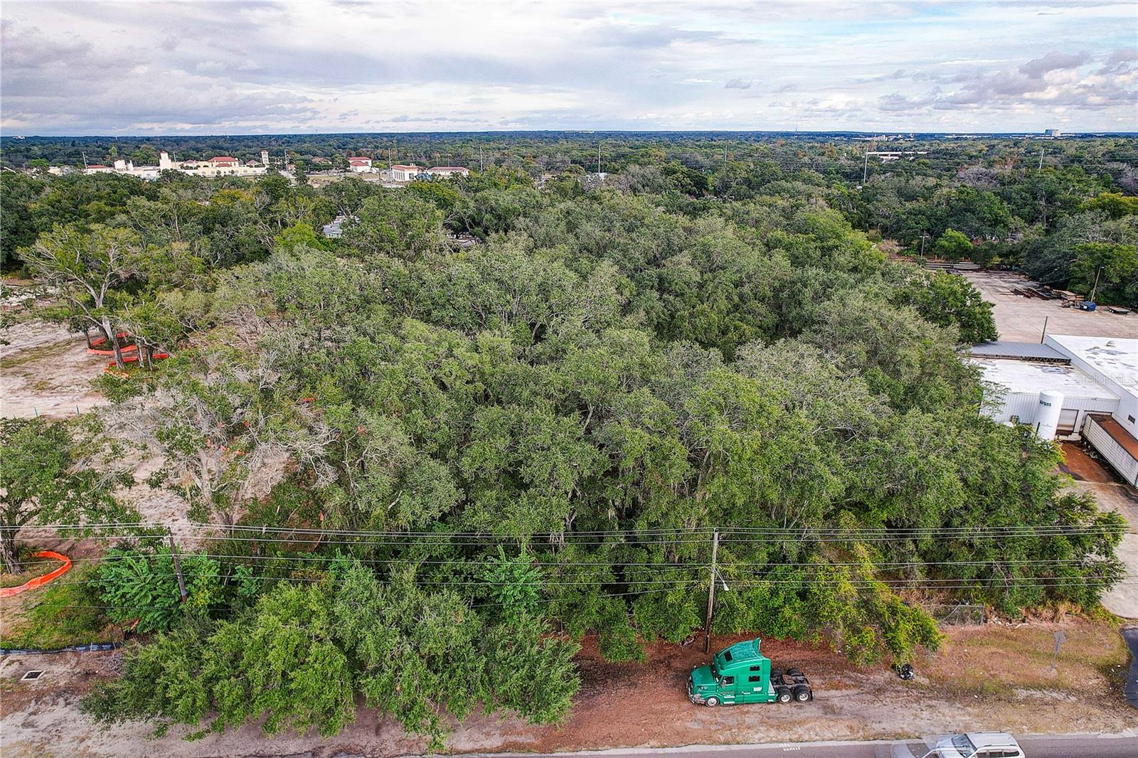 6905 - 6907 Rowlett Park Dr, Tampa, FL 33610