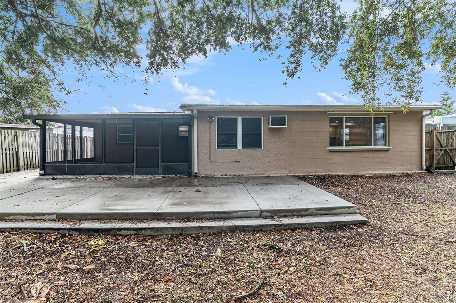 3036 Blue Bird Dr, Holiday, FL 34690
