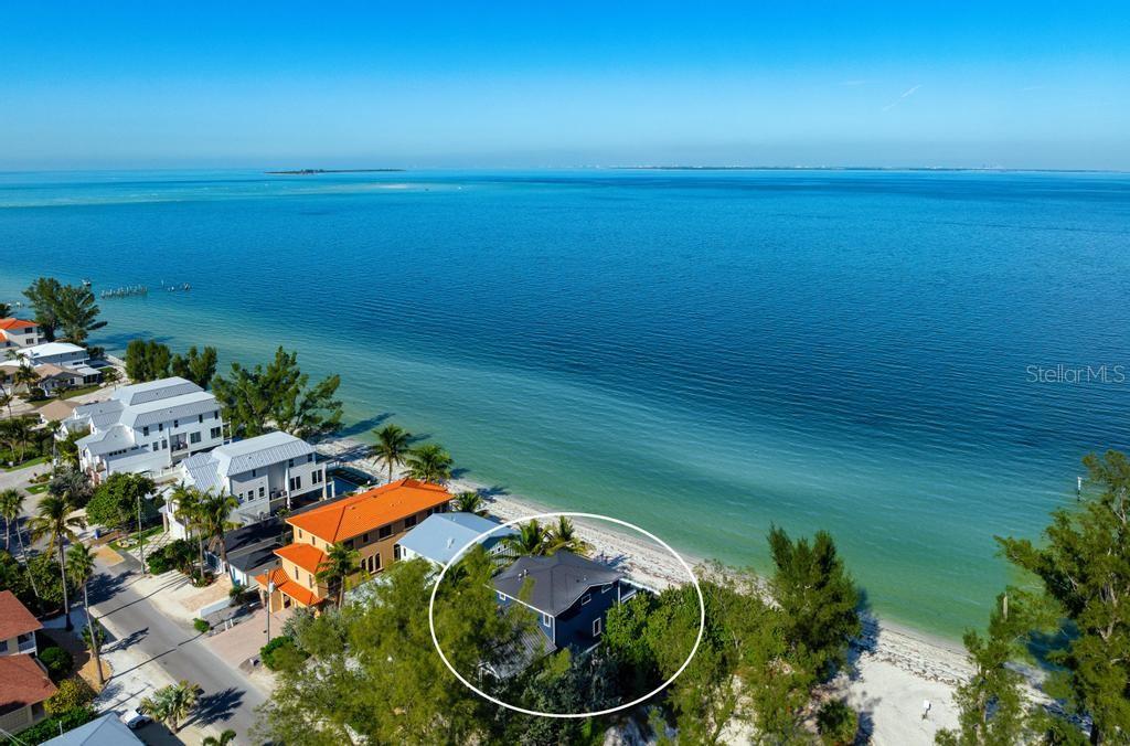 915 N Shore Dr, Anna Maria, FL 34216