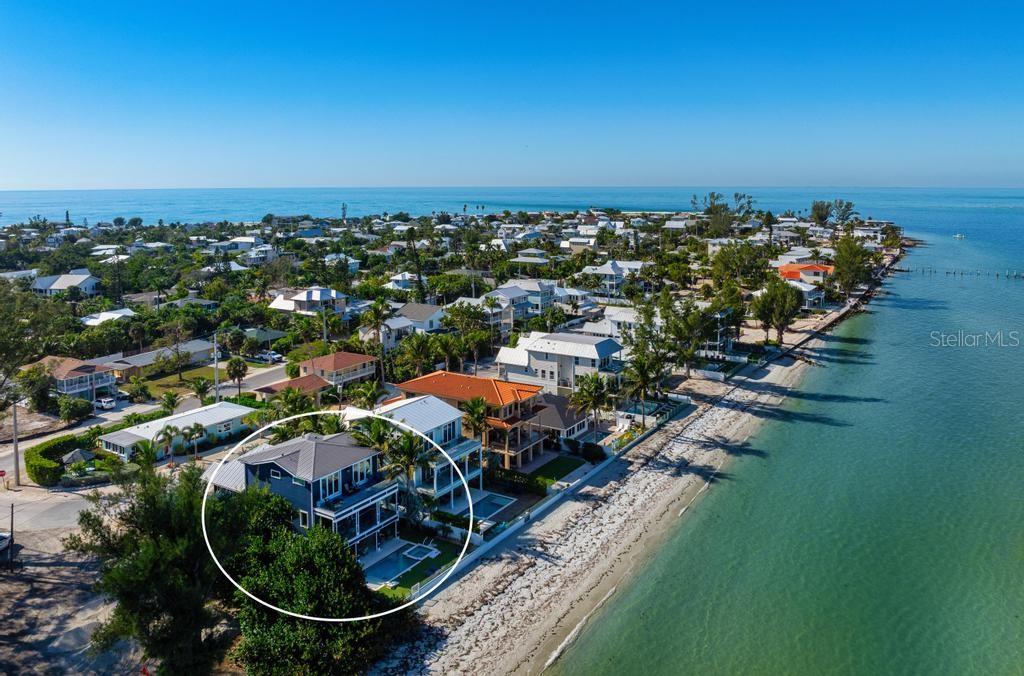 915 N Shore Dr, Anna Maria, FL 34216