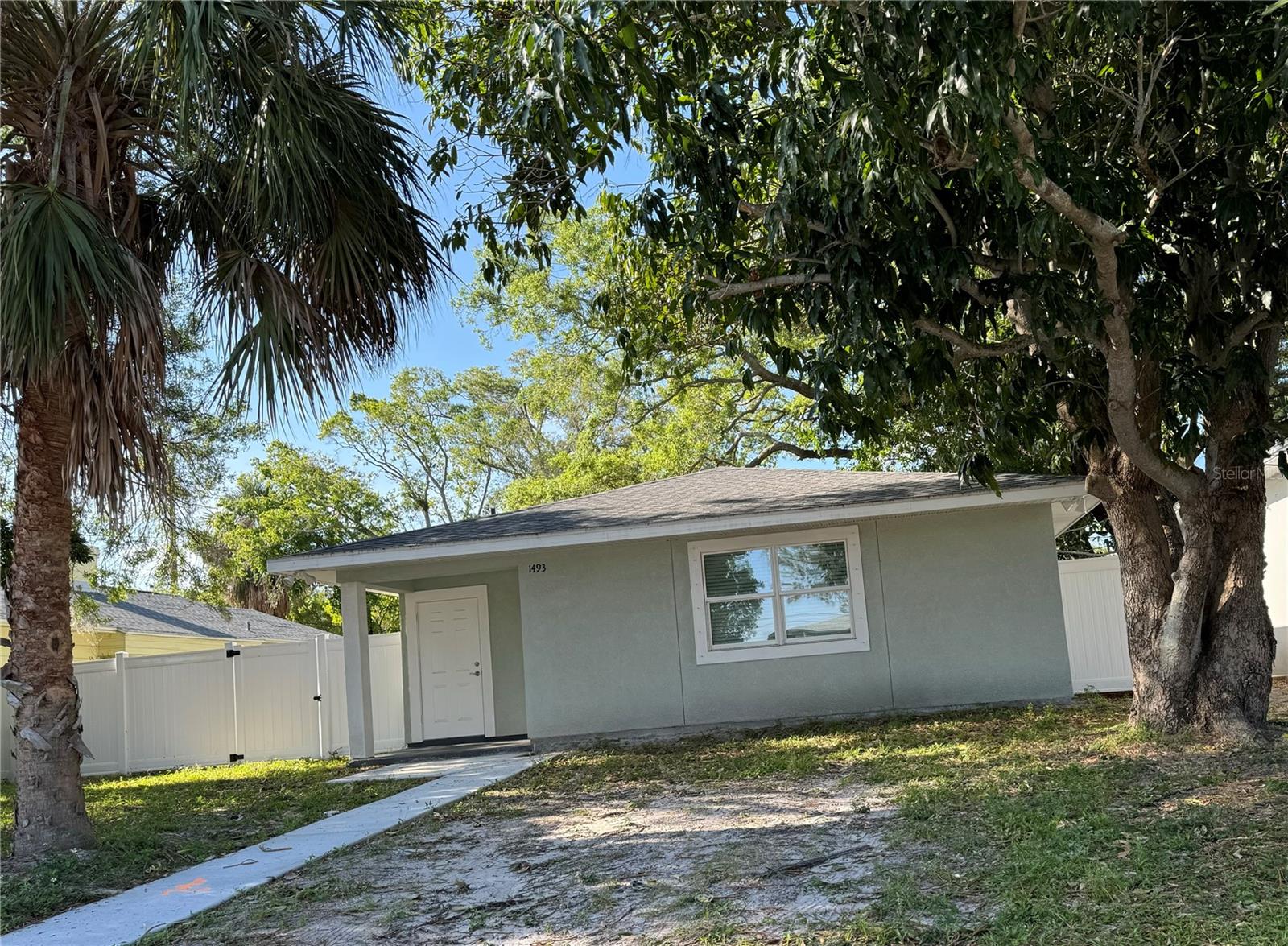 1493 Cleveland St, Clearwater, FL 33755