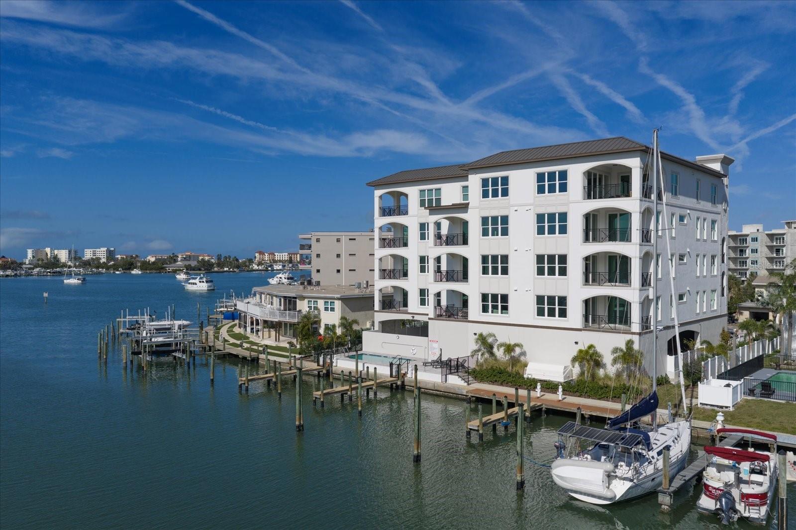 211 Dolphin Point #501, Clearwater, FL 33767