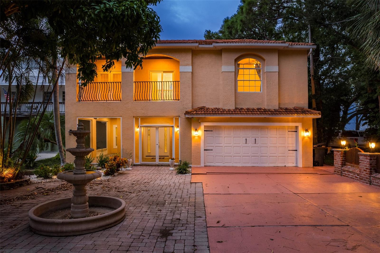 302 Shore Dr, Palm Harbor, FL 34683