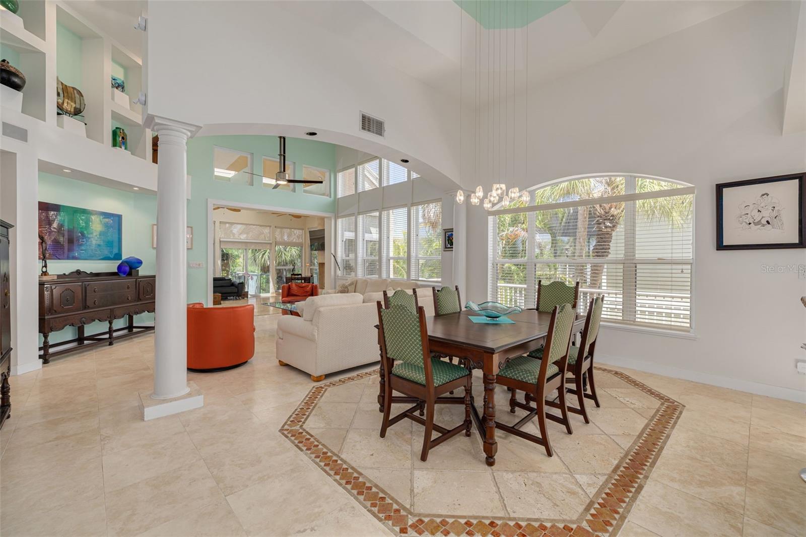 2613 59th St S, Gulfport, FL 33707
