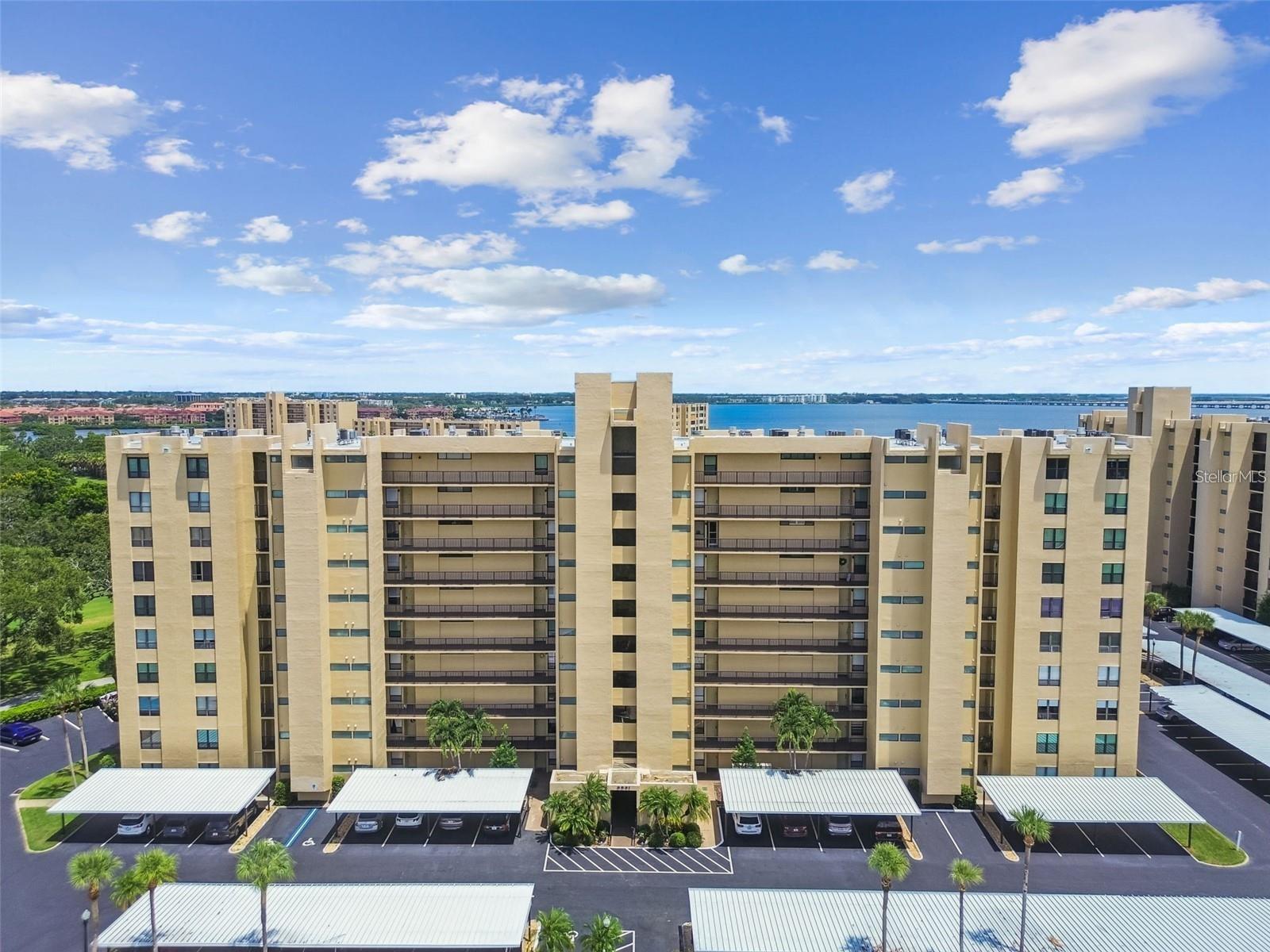 2621 Cove Cay Dr #703, Clearwater, FL 33760