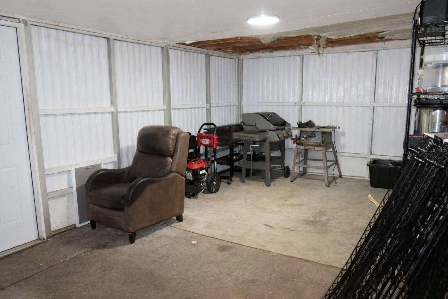 38831 North Ave, Zephyrhills, FL 33542