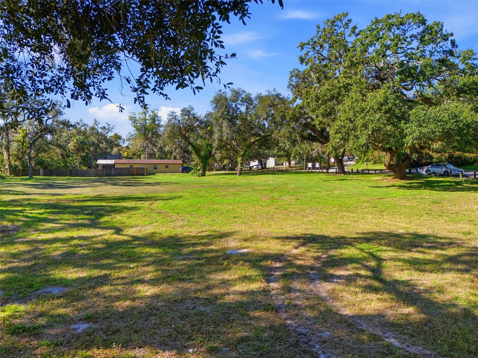 2011 E Mulberry Dr, Tampa, FL 33604