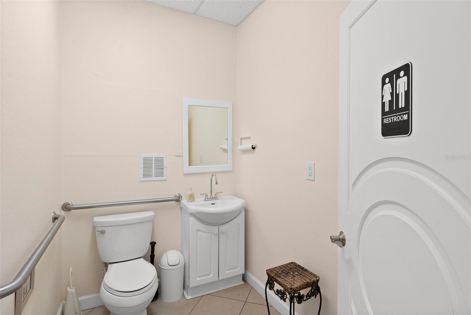 611 Druid Rd E #303, Clearwater, FL 33756