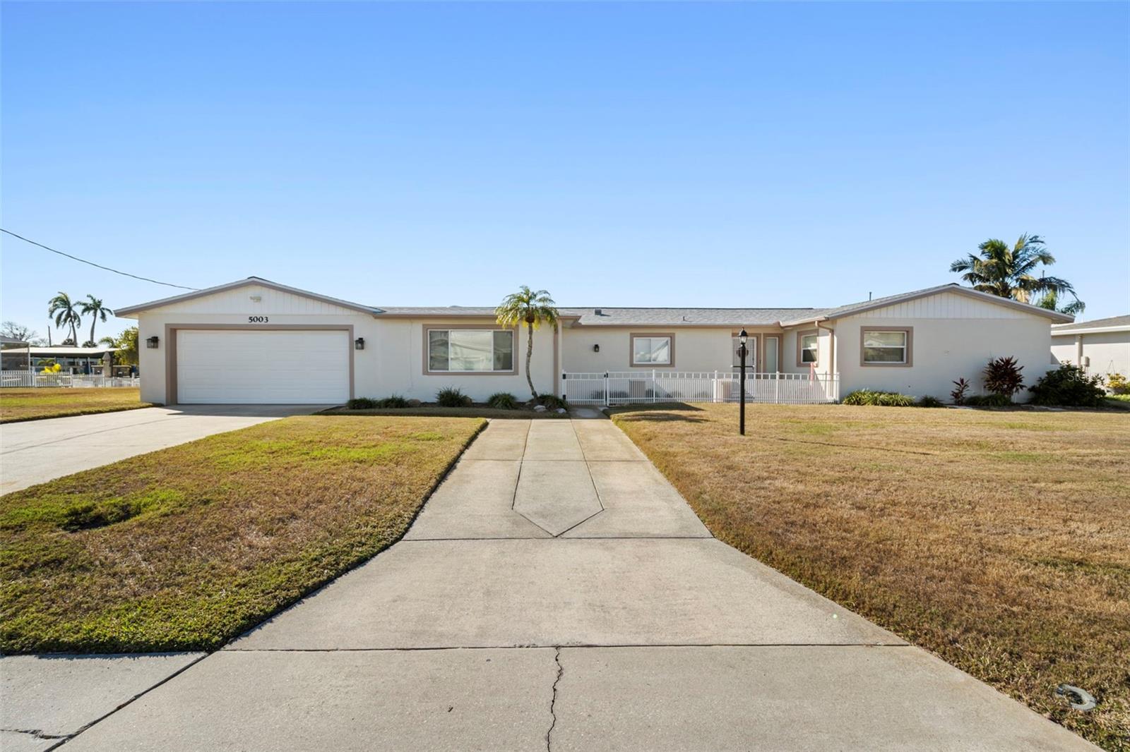 5003 Commonwealth Rd, Palmetto, FL 34221