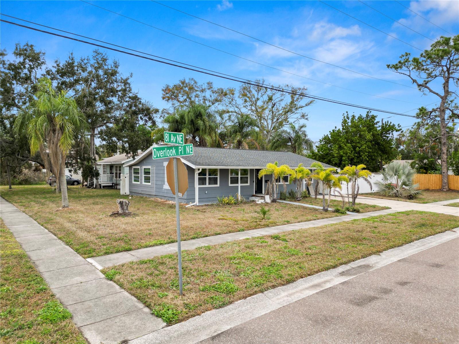 8100 Overlook Pl NE, St Petersburg, FL 33702