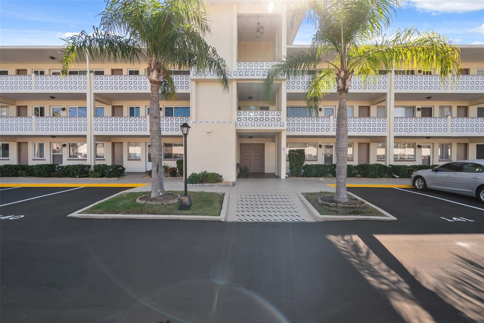 1235 S Highland Ave #1-207, Clearwater, FL 33756