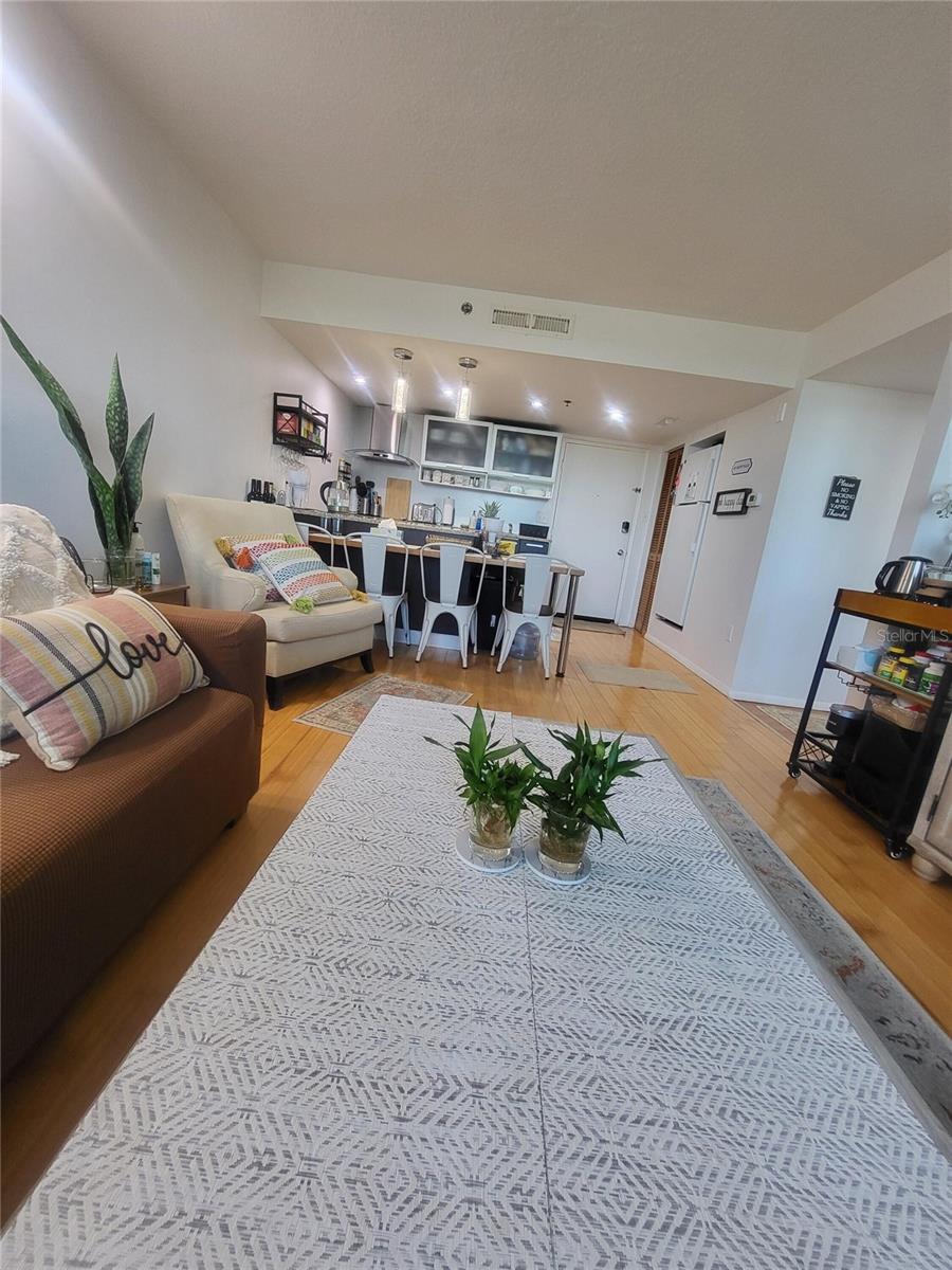 701 S Madison Ave #414, Clearwater, FL 33756
