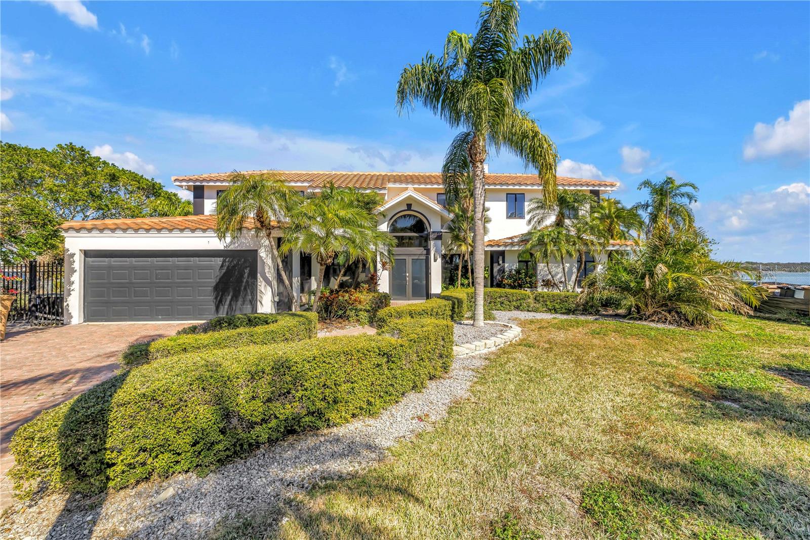 583 Crystal Dr, Madeira Beach, FL 33708