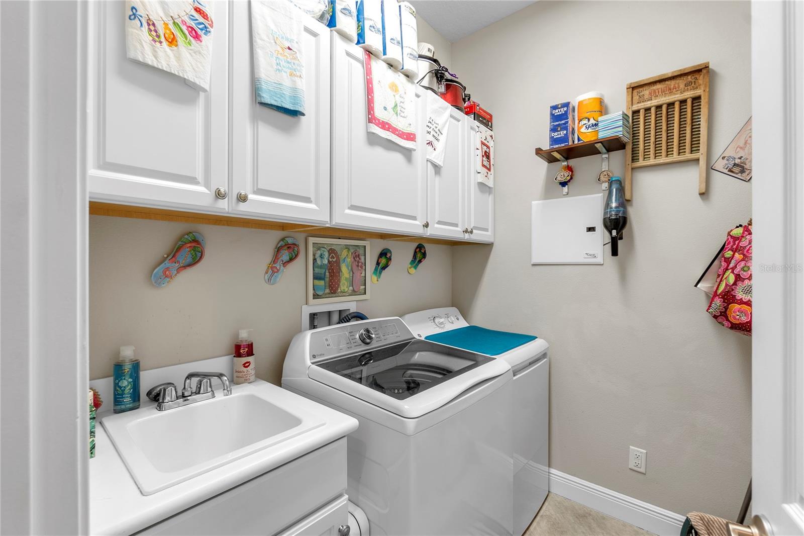 4912 Sandy Glen Way, Wimauma, FL 33598