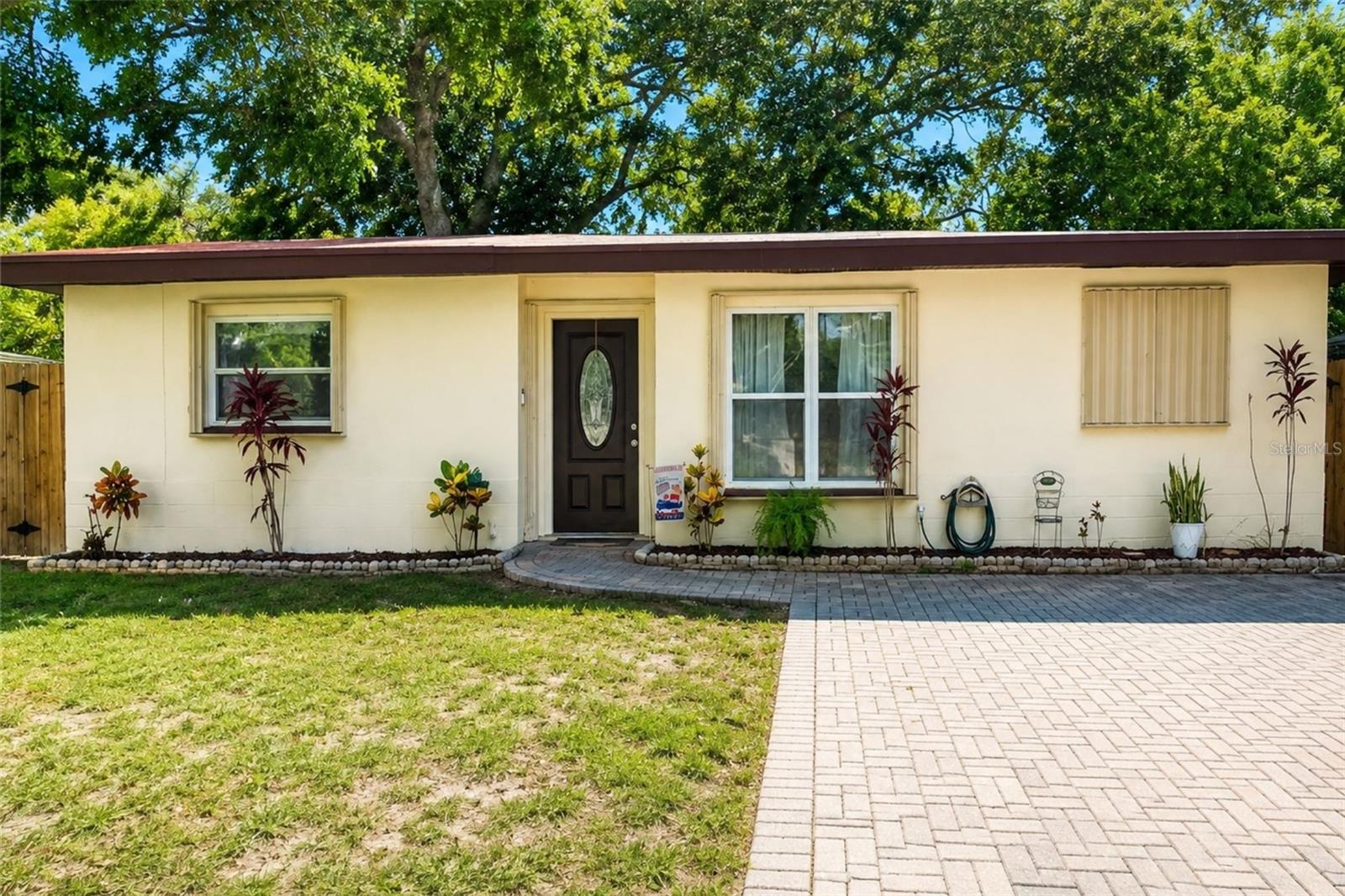 1234 Forrest Hill Dr, Clearwater, FL 33756