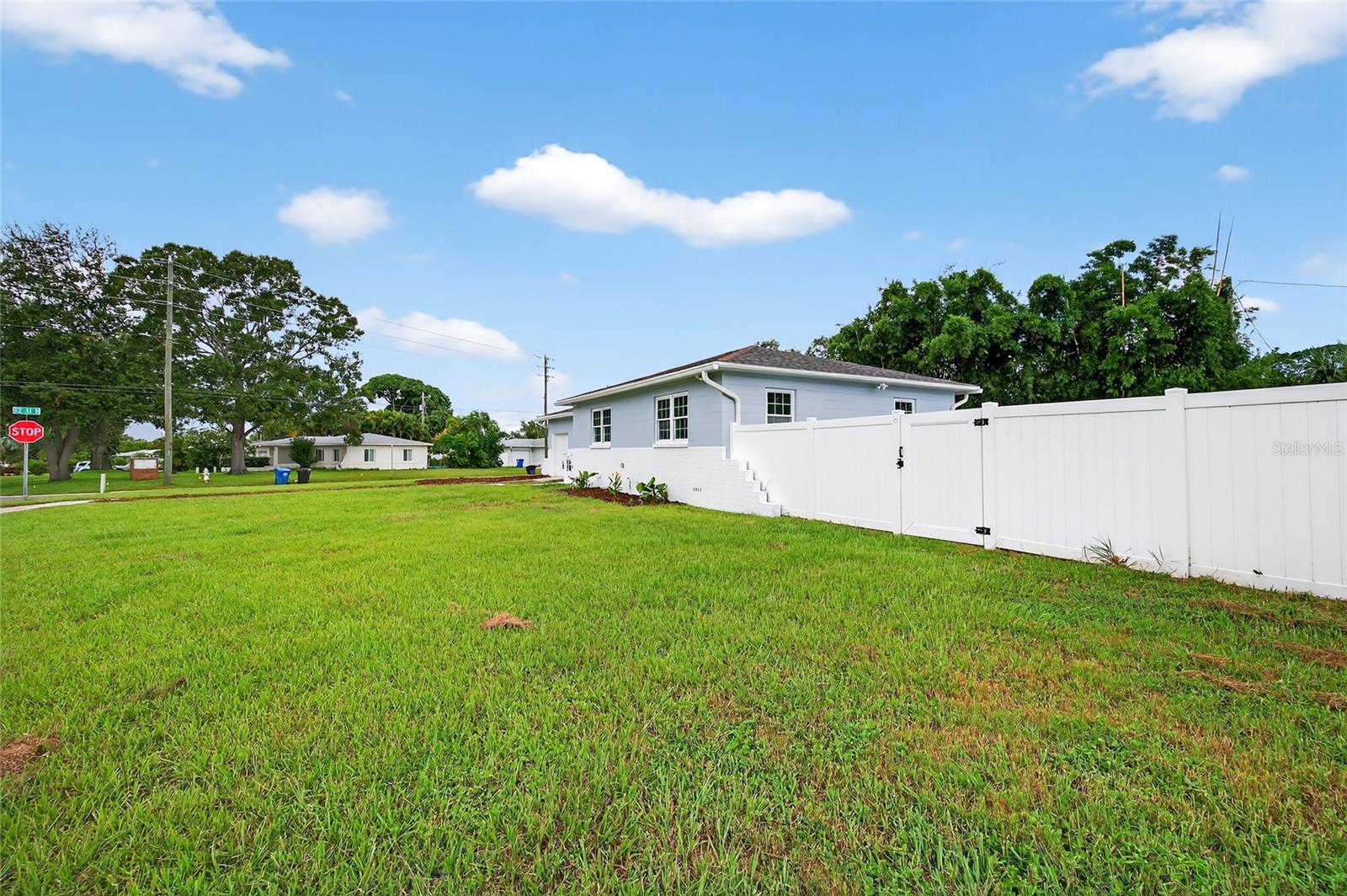 5175 23rd Ave N, St Petersburg, FL 33710