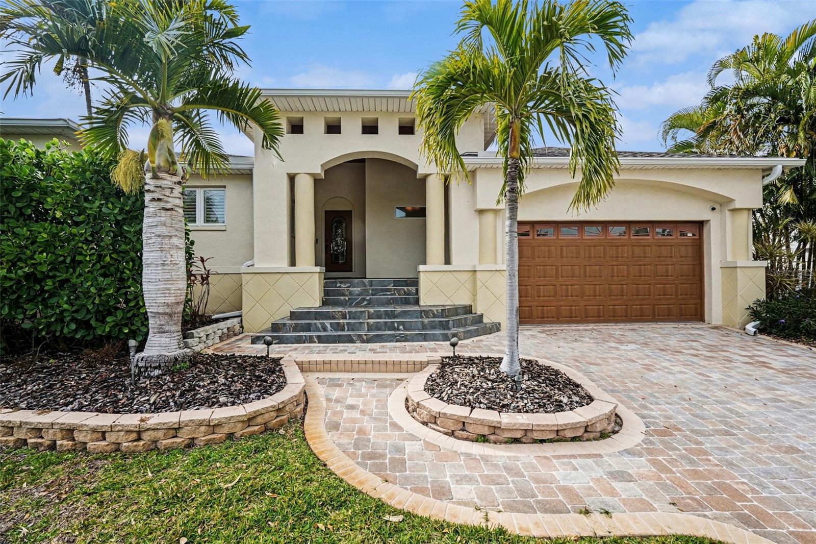 840 3rd Ave S, Tierra Verde, FL 33715