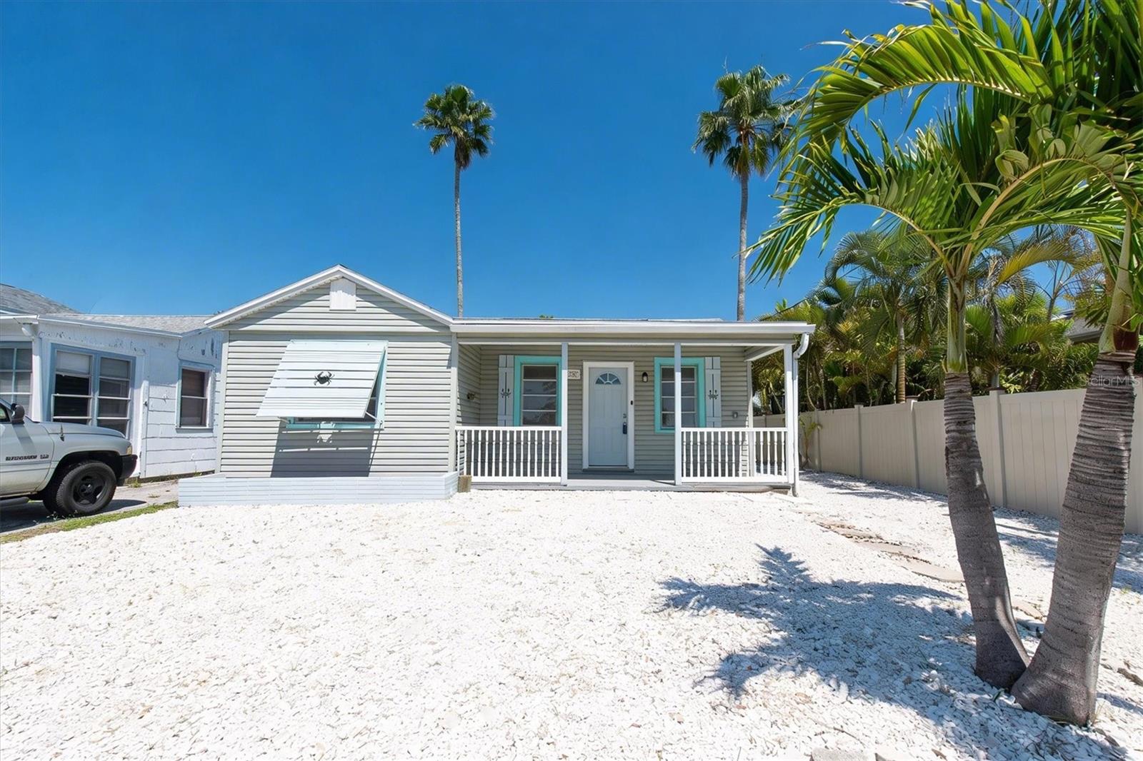 358 Boca Ciega Dr, Madeira Beach, FL 33708