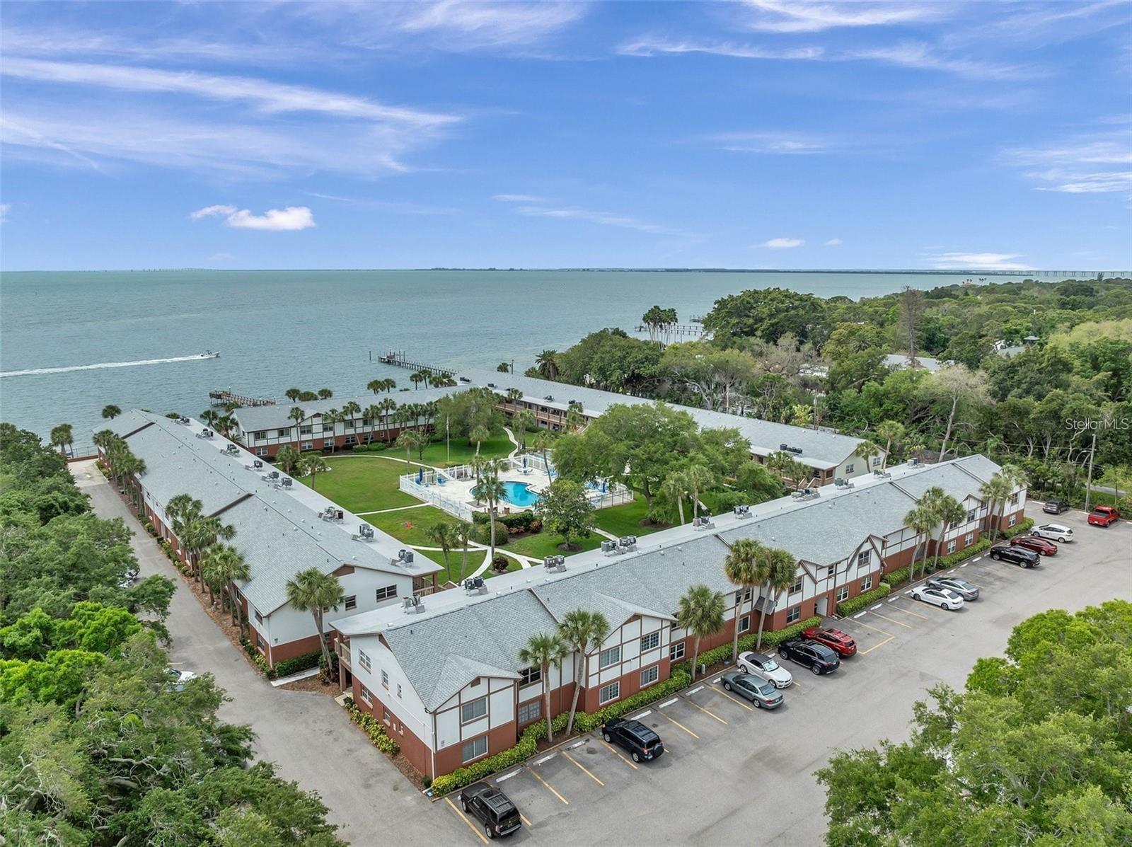 650 Pinellas Point Dr S #205, St Petersburg, FL 33705