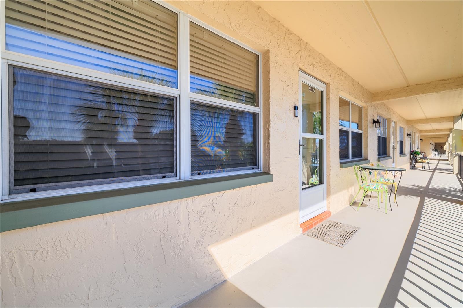 11720 Park Blvd #302, Seminole, FL 33772