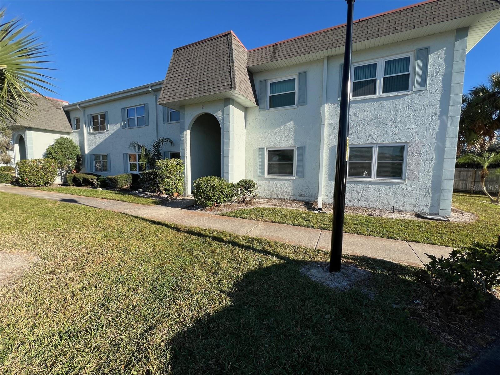 387 S Mcmullen Booth Rd #13, Clearwater, FL 33759