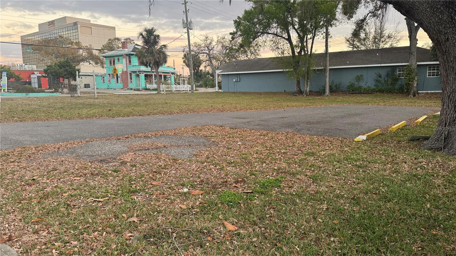 1505 6th Ave W, Bradenton, FL 34205