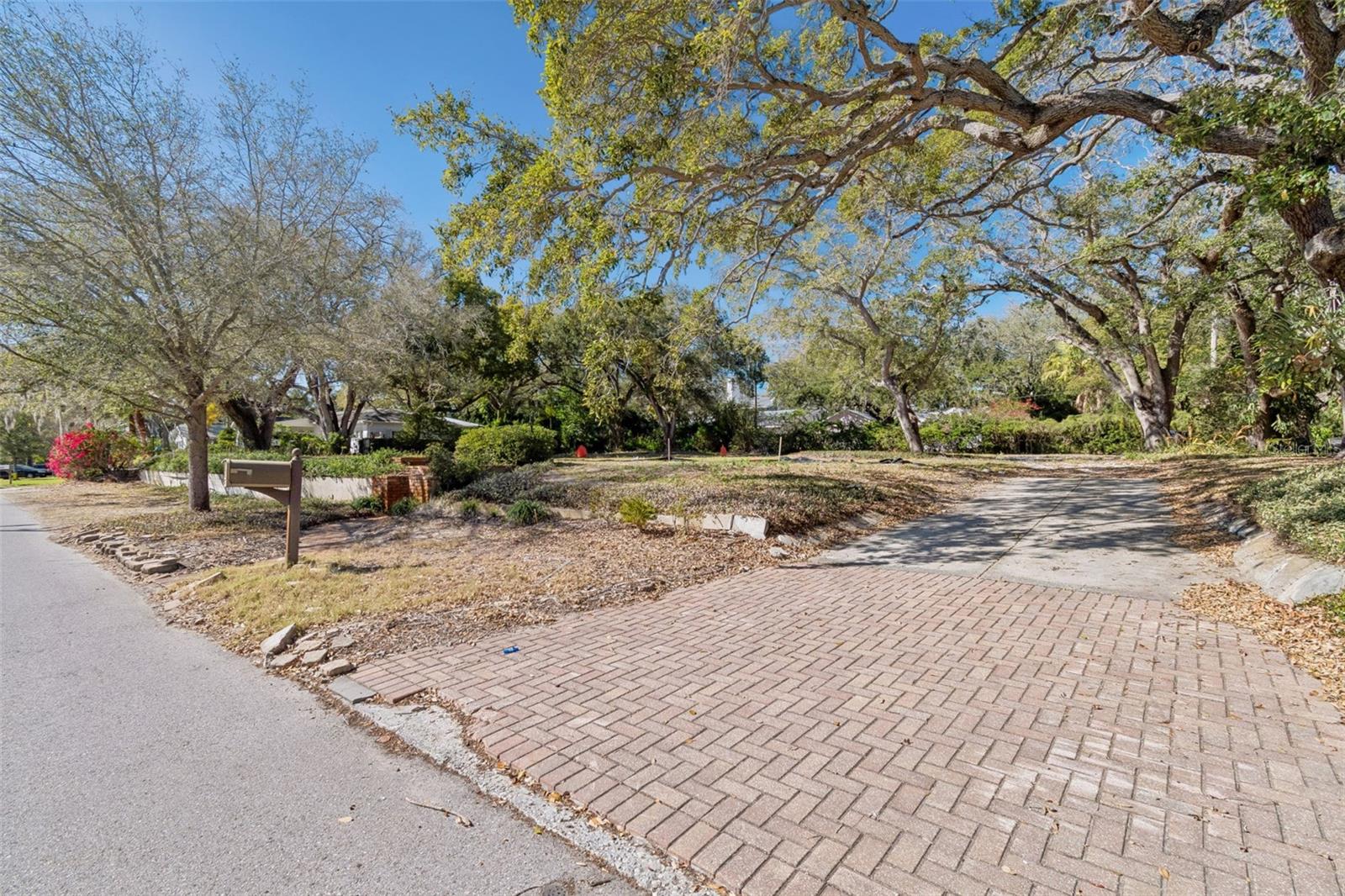3015 W Fair Oaks Ave, Tampa, FL 33611