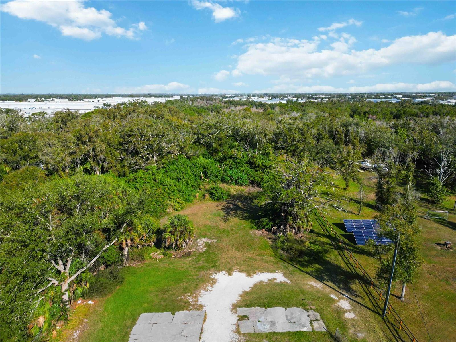 7560 19th St E, Sarasota, FL 34243