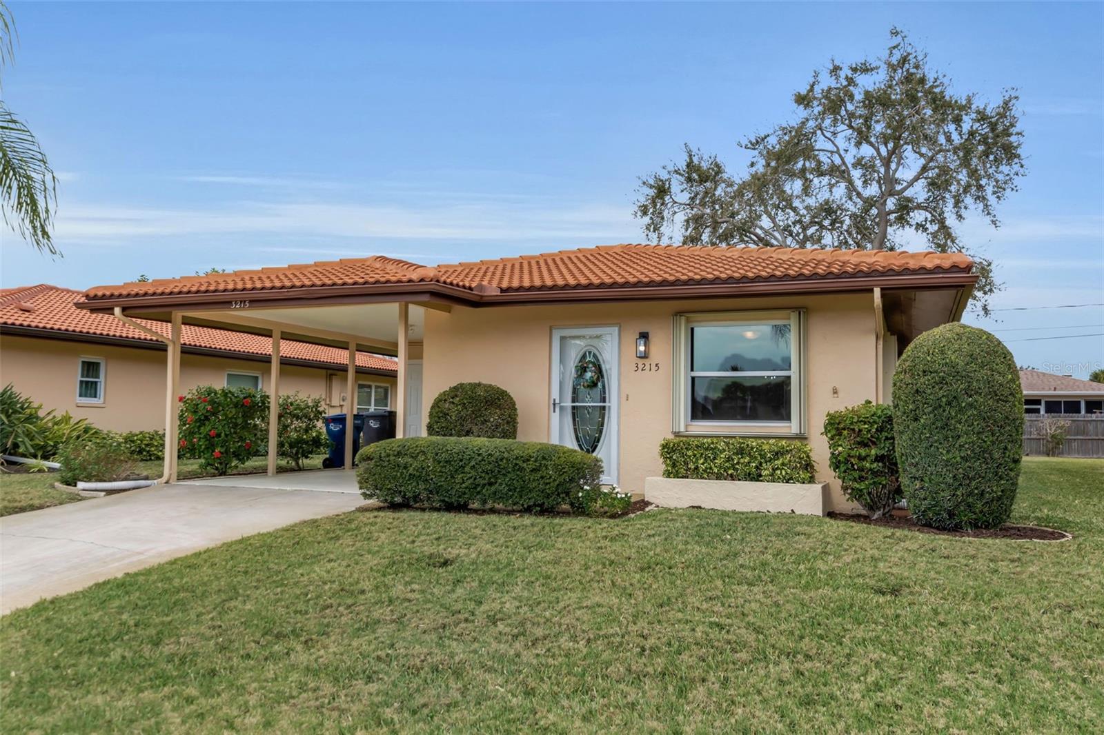 3215 Mercer Rd, Bradenton, FL 34207