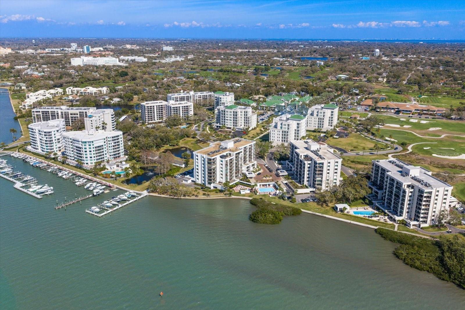 8 Belleview Blvd #203, Belleair, FL 33756