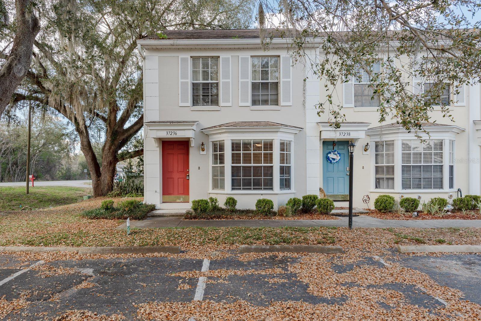 37236 Embassy Park Ln #1, Dade City, FL 33525