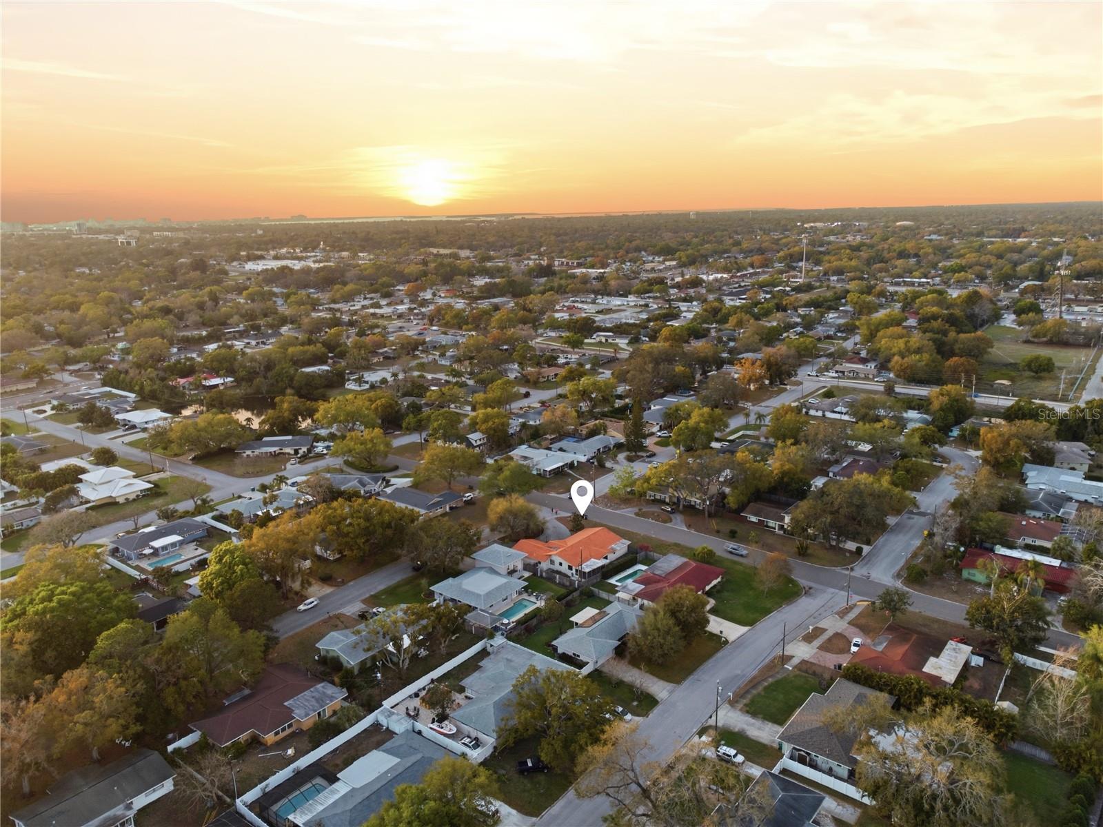 1001 Willowbranch Ave, Clearwater, FL 33764