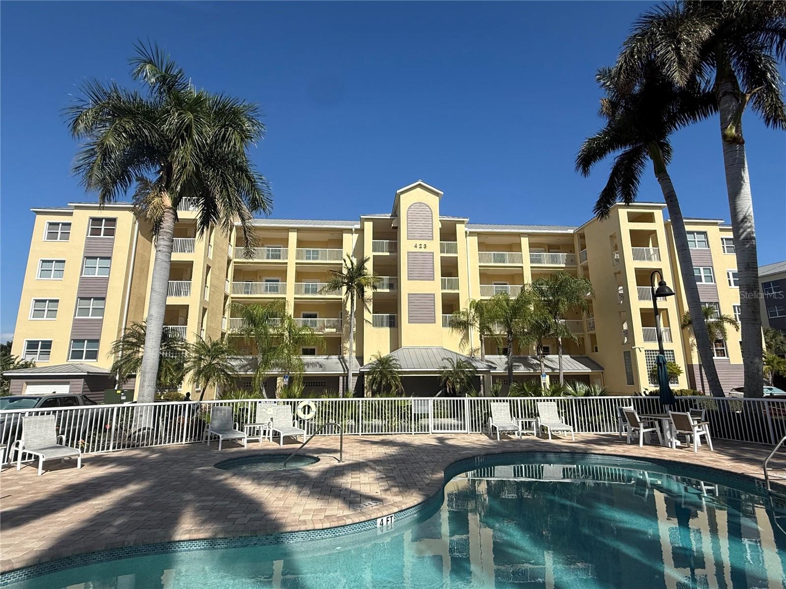 423 150th Ave #1405, Madeira Beach, FL 33708