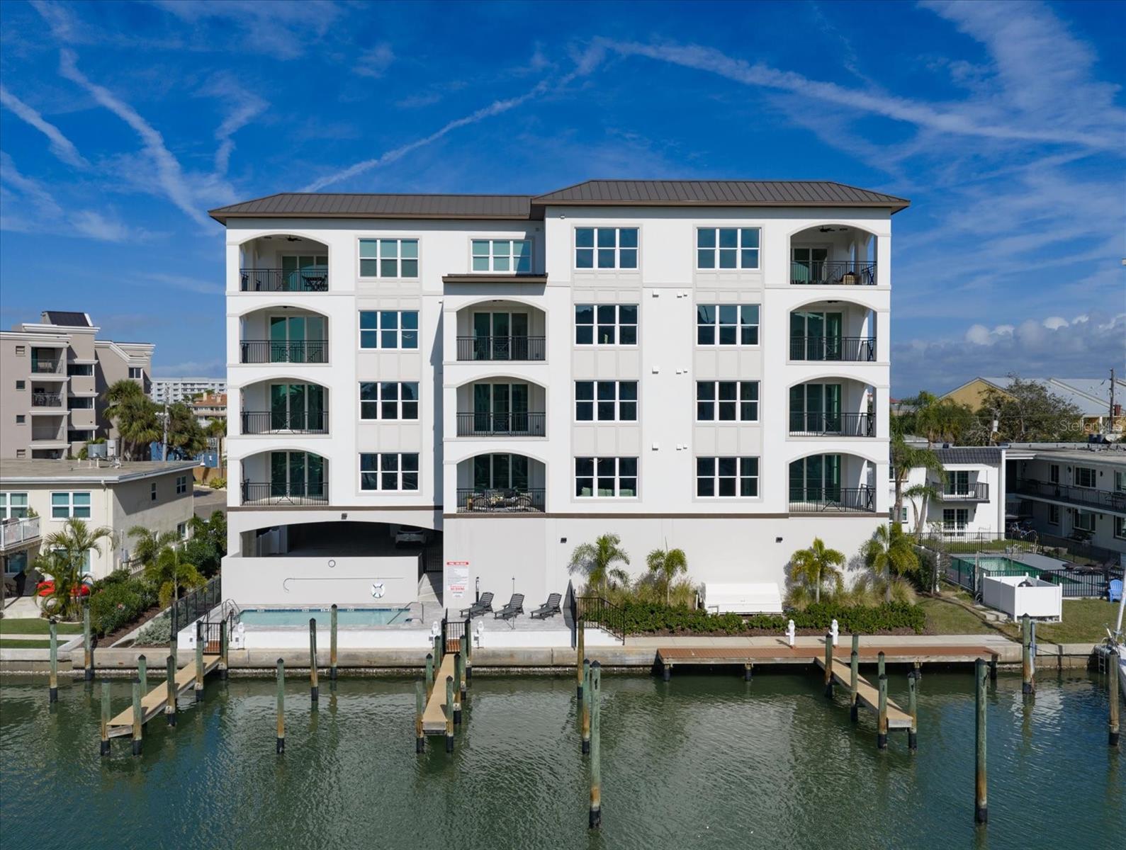 211 Dolphin Point #303, Clearwater, FL 33767