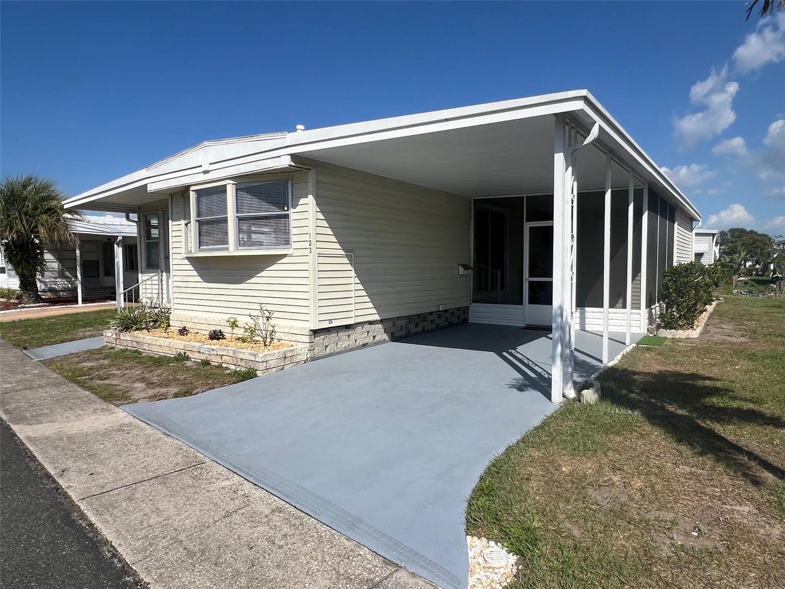 103 Pindo Palm St W, Largo, FL 33770