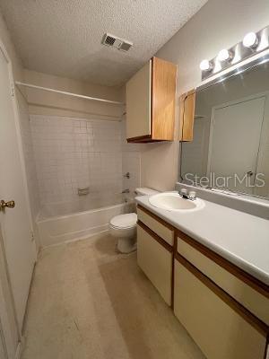 8653 Mallard Reserve Dr #201, Tampa, FL 33614