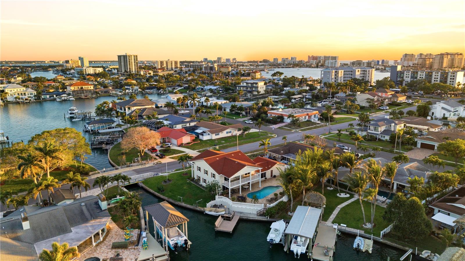 350 Harbor PASSAGE, Clearwater Beach, FL 33767