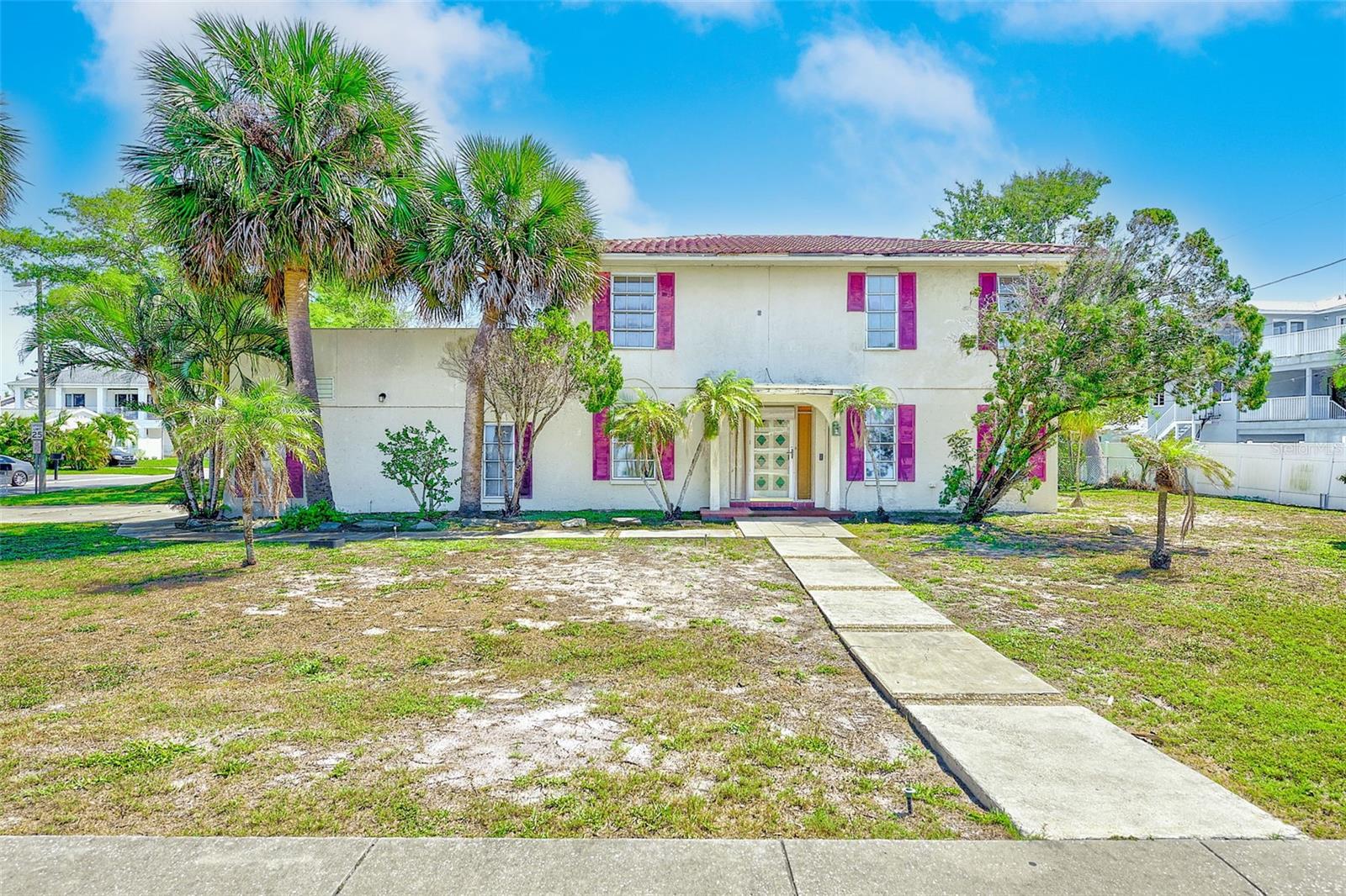 205 Gulf Blvd, Belleair Beach, FL 33786