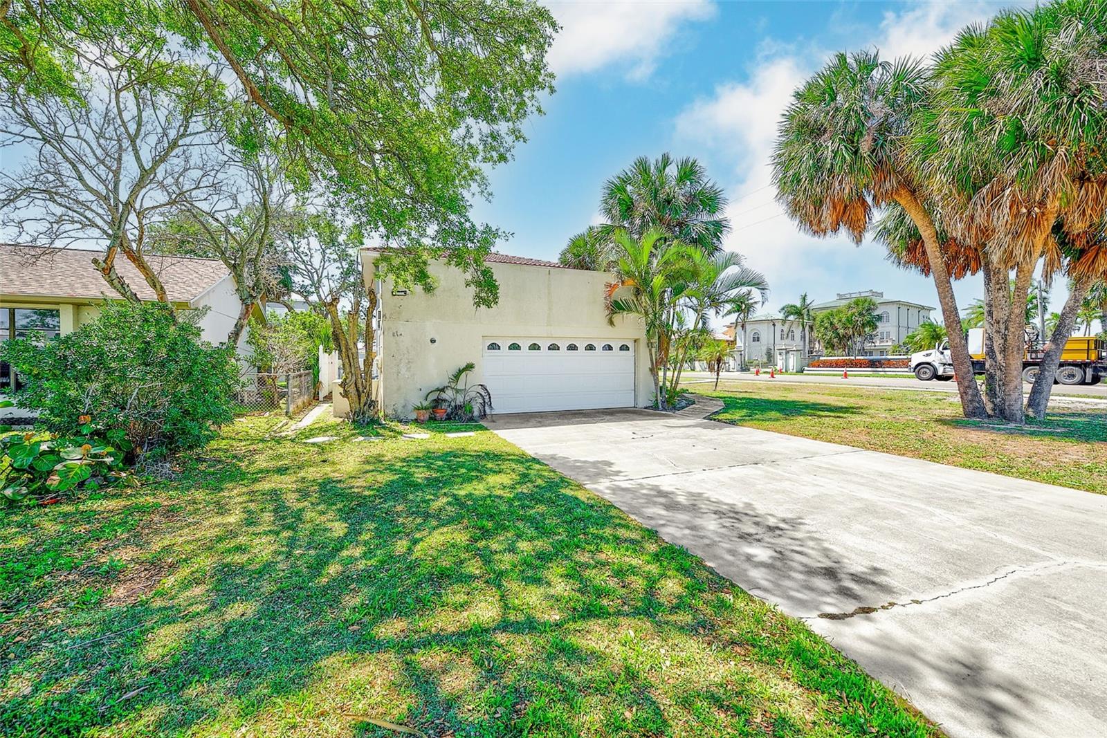 205 Gulf Blvd, Belleair Beach, FL 33786