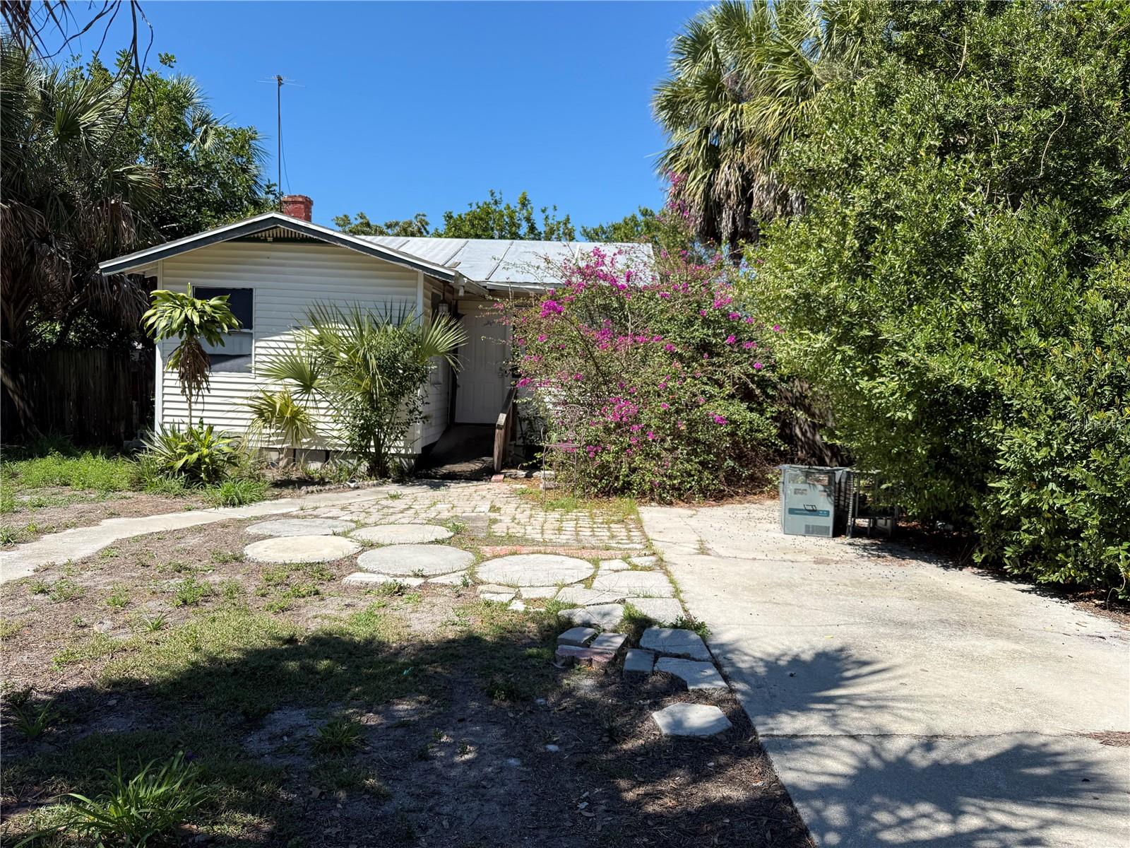 2007 43rd St S, St Petersburg, FL 33711