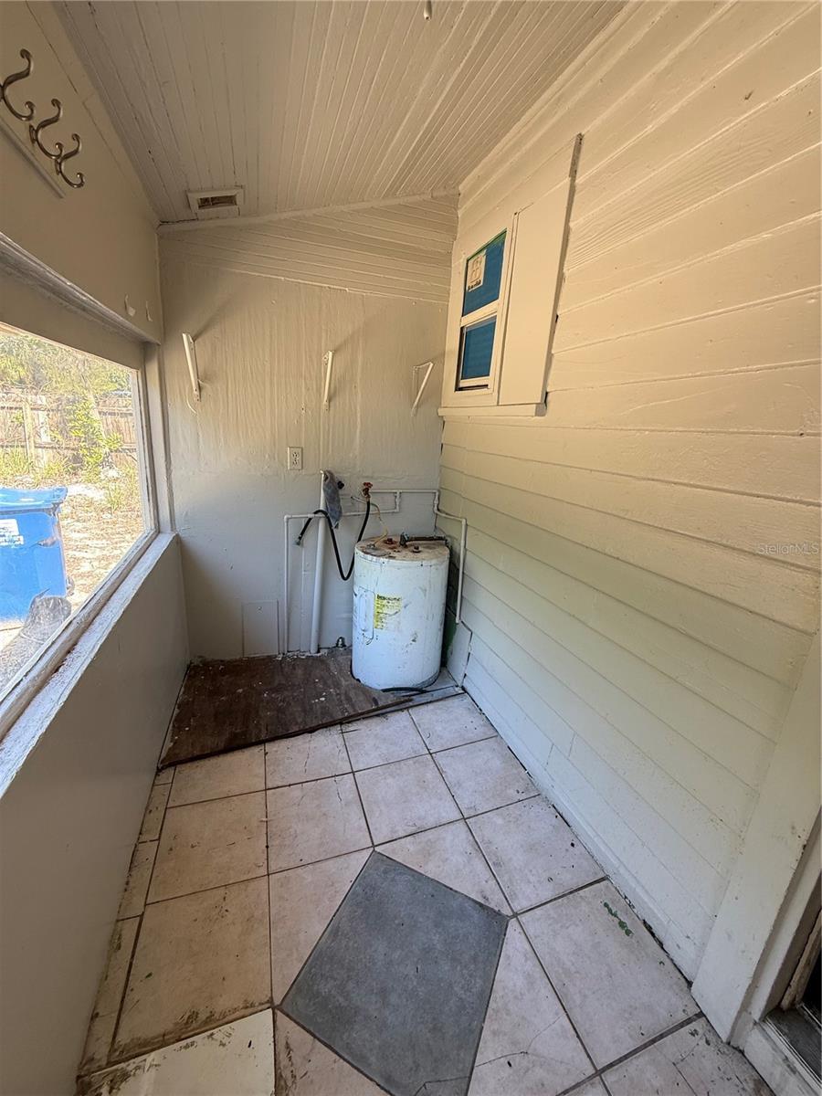 2007 43rd St S, St Petersburg, FL 33711