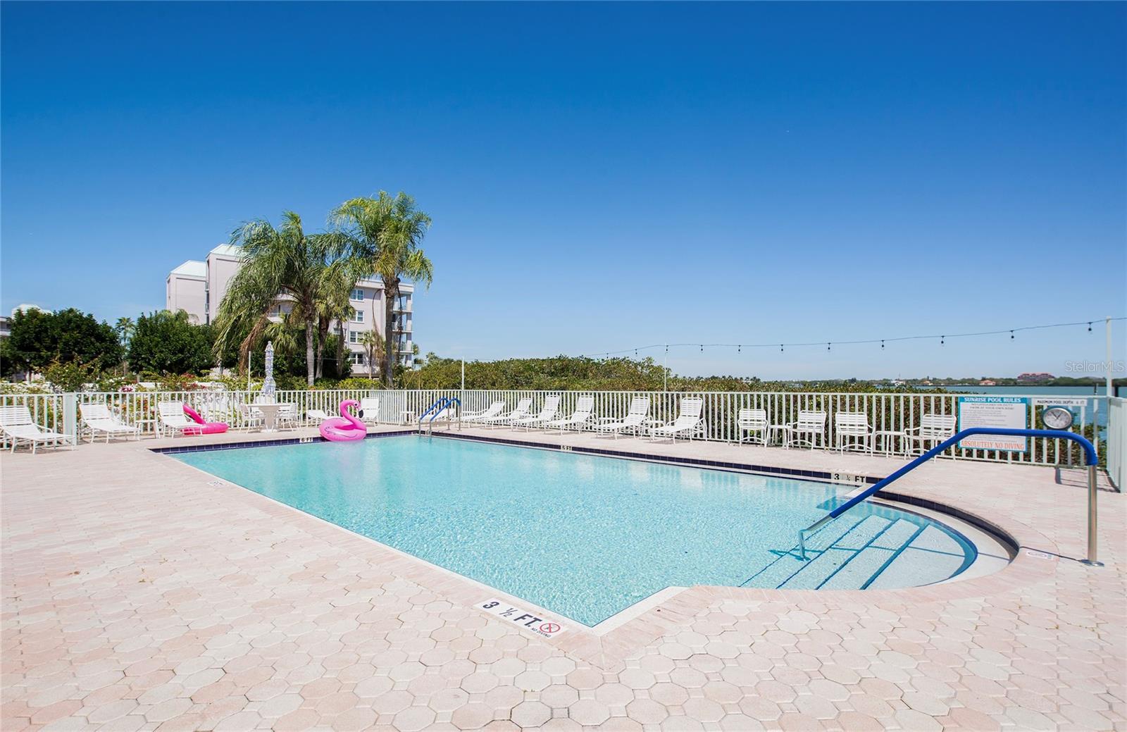7979 Sailboat Key Blvd S #208, South Pasadena, FL 33707