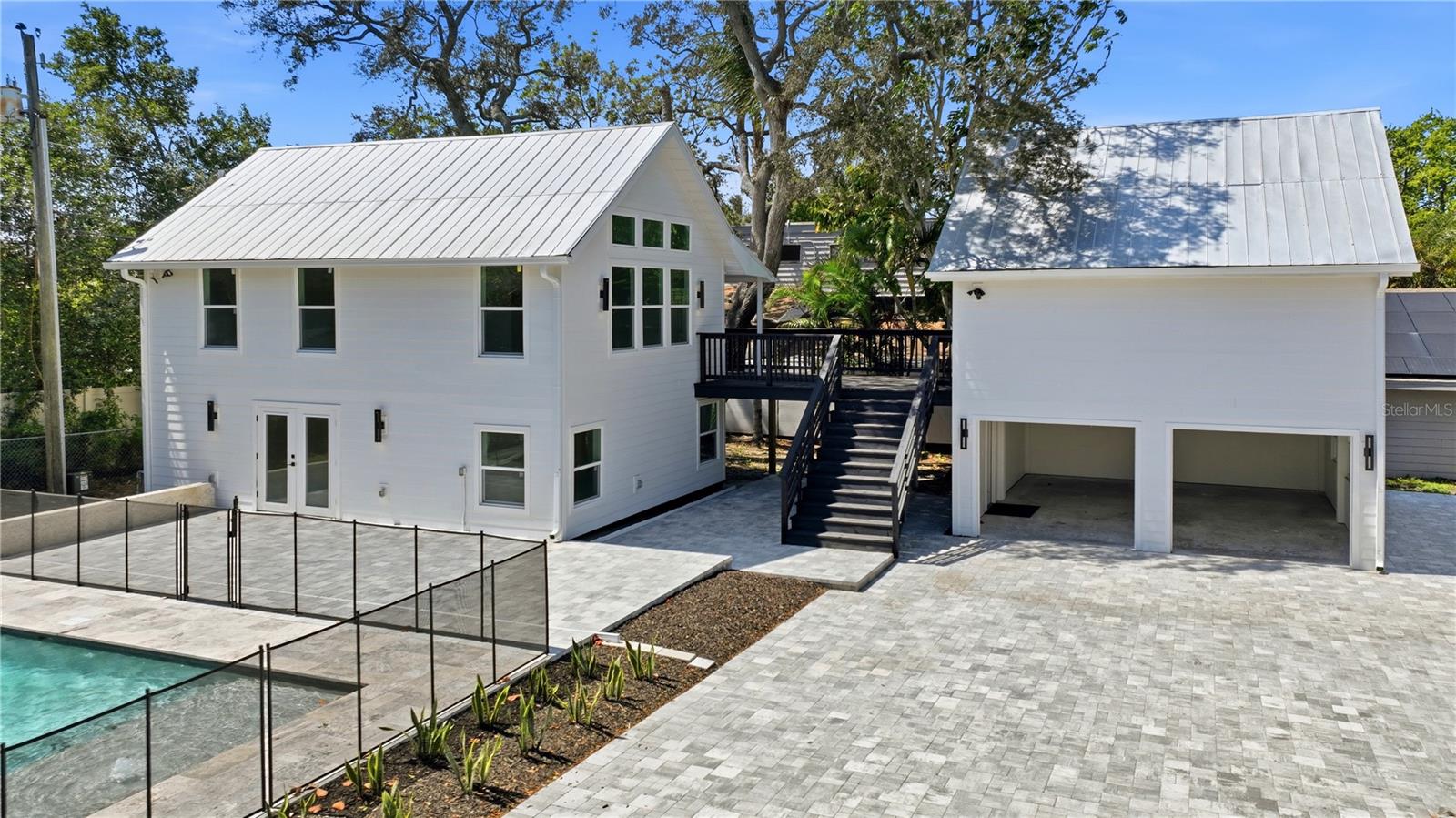 1109 Charles St, Clearwater, FL 33755