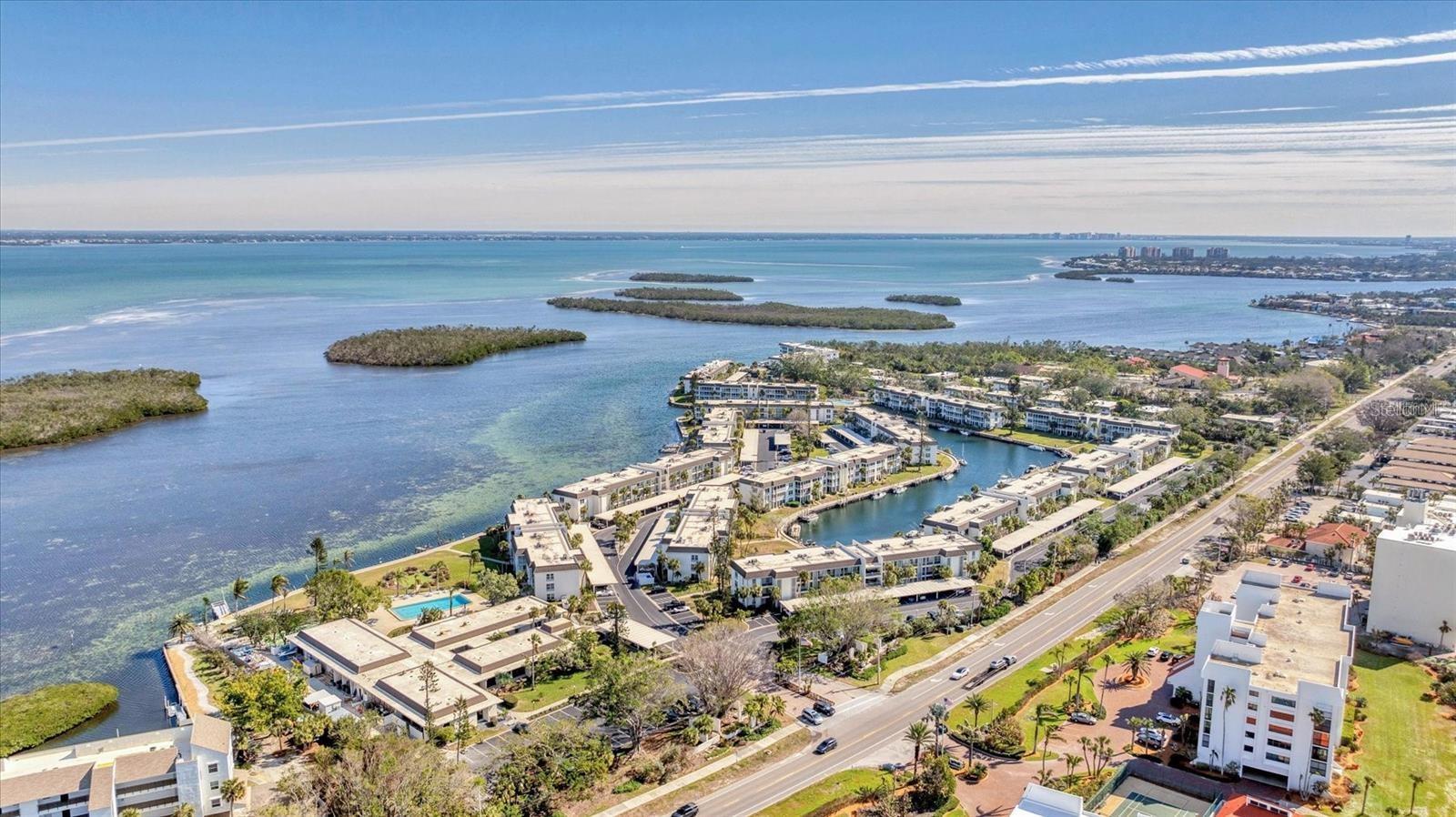 4350 Chatham Dr #106, Longboat Key, FL 34228
